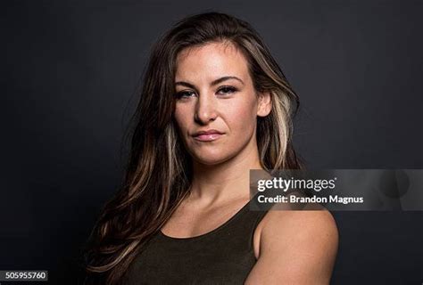 303 Miesha Tate Portrait Banque photos et images。